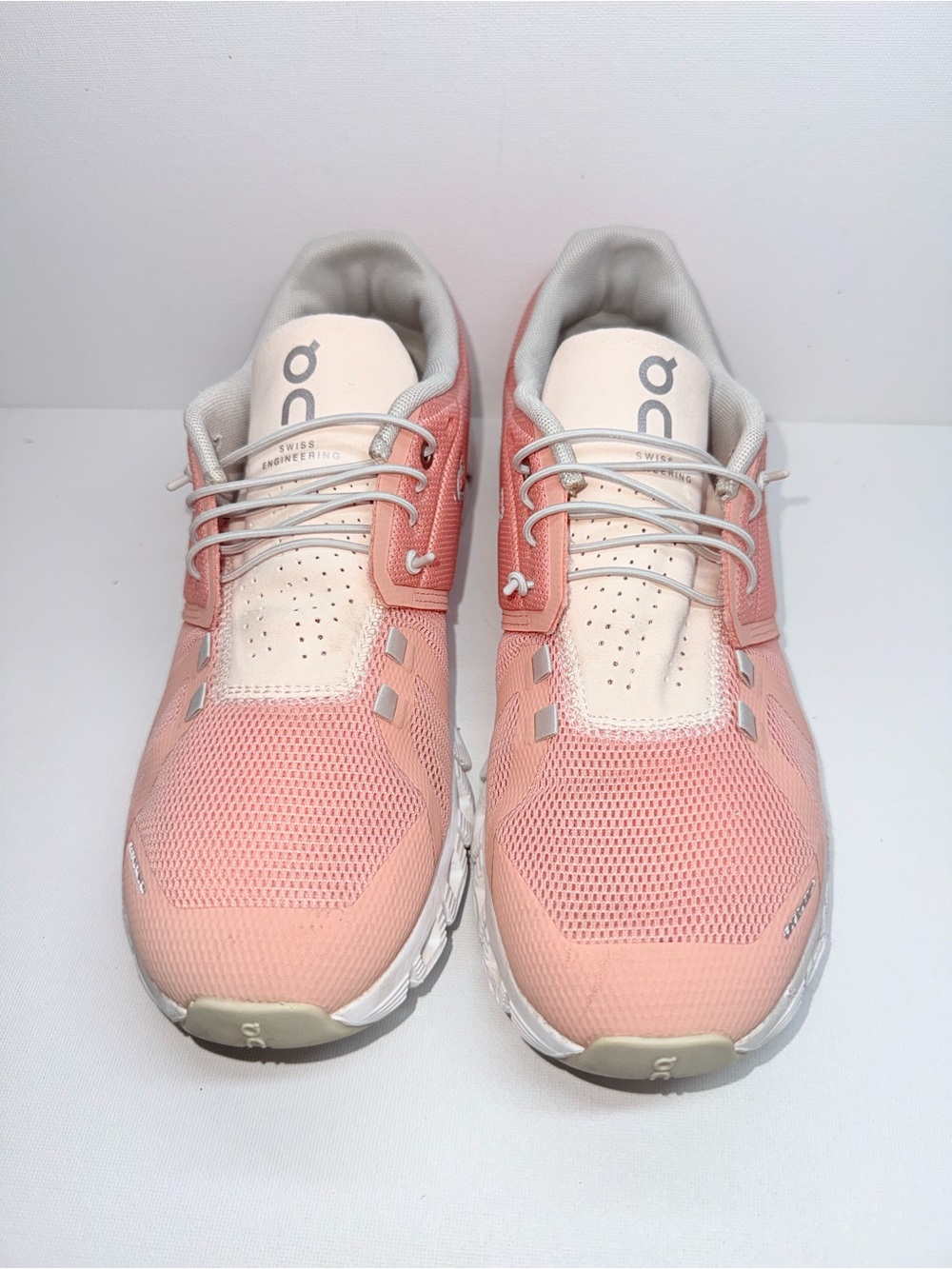 On Running Cloud Women's Running Shoes - Pink View 3
